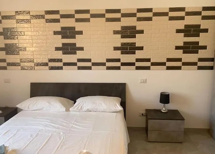 Candia House Apartment *