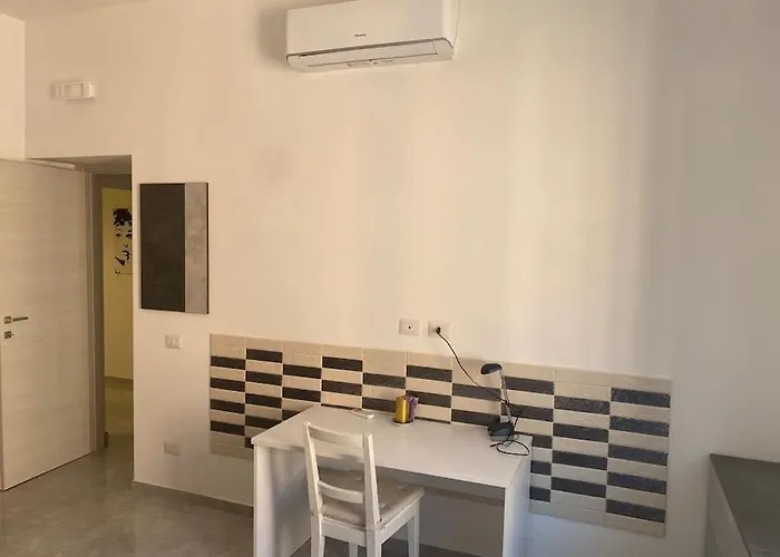 Candia House Apartment *